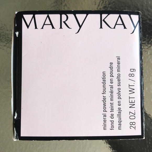 Makeup - Picture 7 of 8